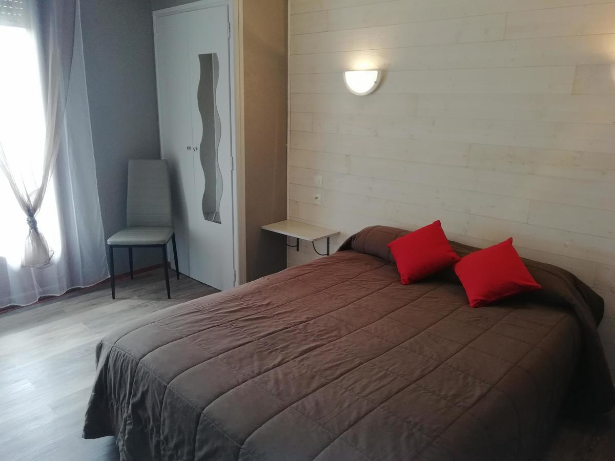 Hotel L'Oustalet Font-Romeu-Odeillo-Via Ngoại thất bức ảnh